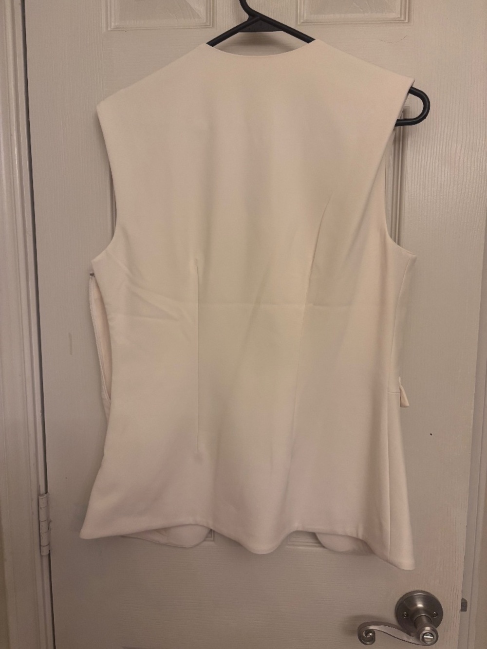 Vest - Picture 2 of 3